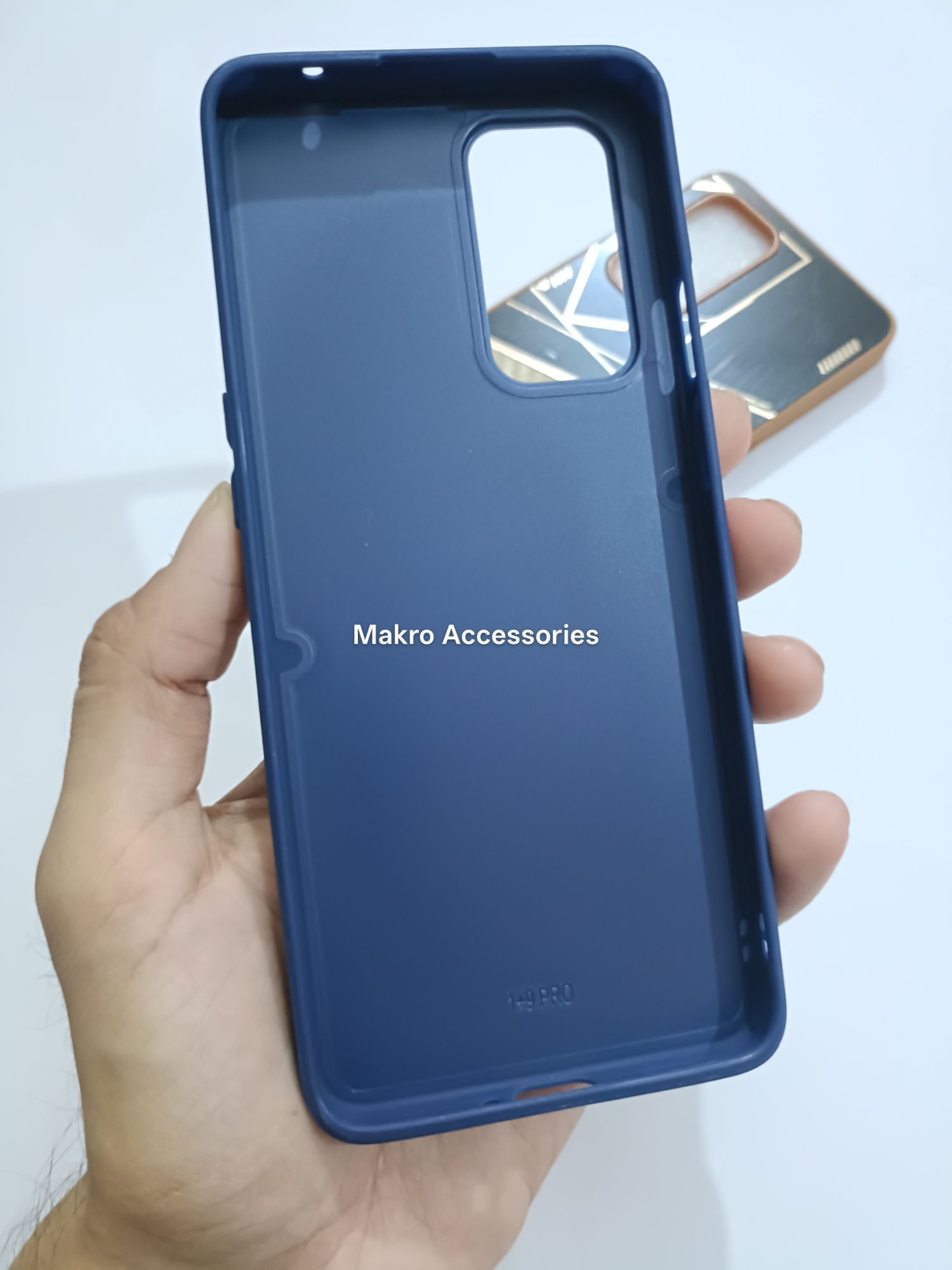 OnePlus 9Pro Premium Quality Carbon Fiber Prism Pulse back cover