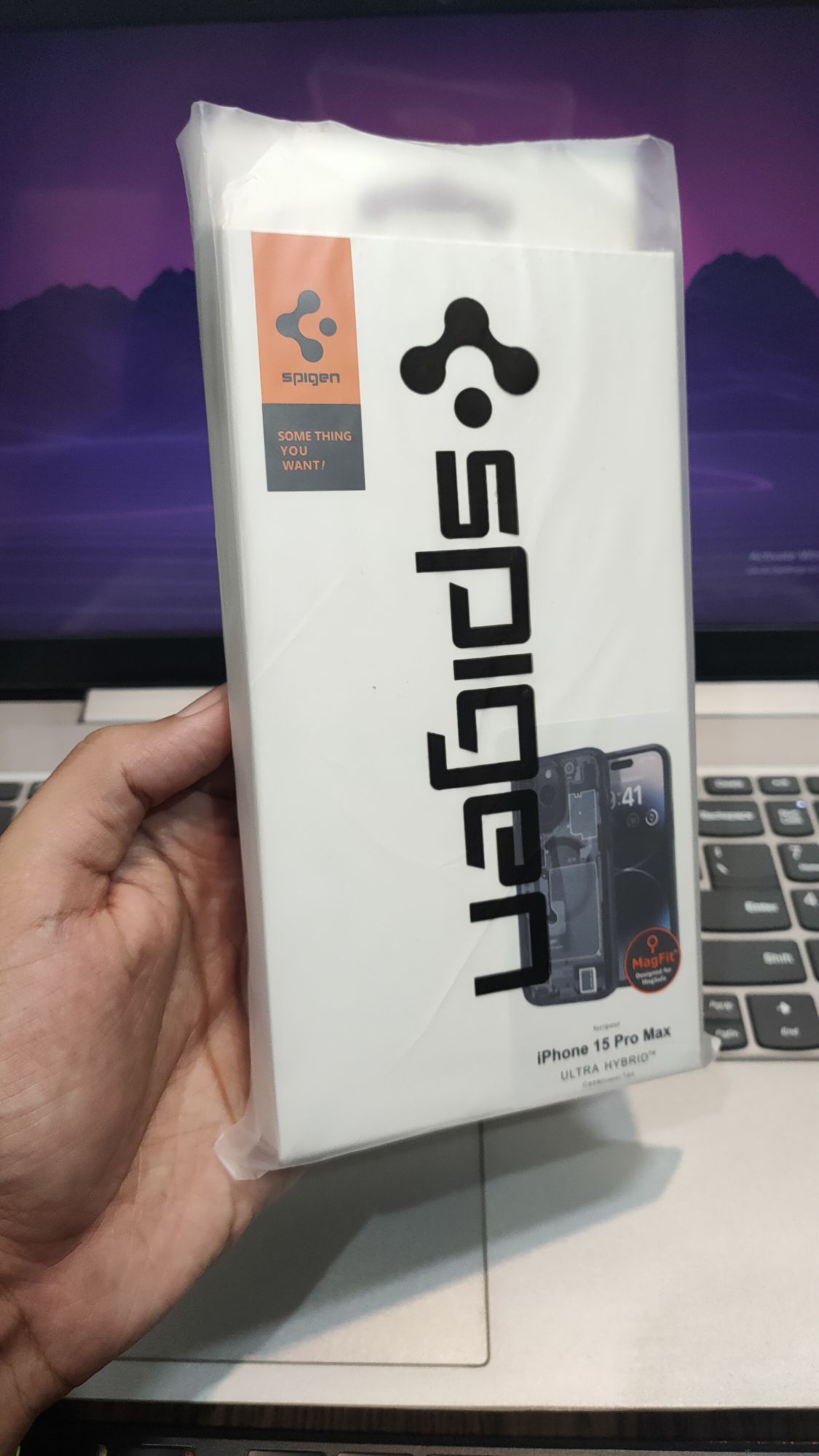 iPhone 15 Pro Max Spigen Magfit Zero One Case