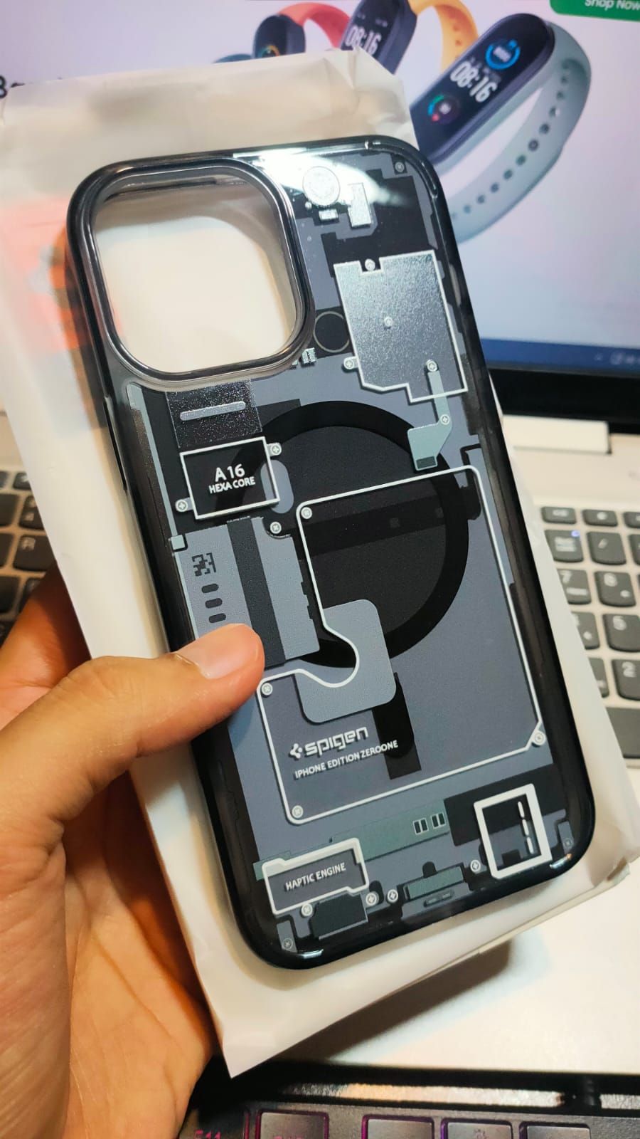 iPhone 13 Pro Max Spigen Magfit Ultra Hybrid Zero Back Case