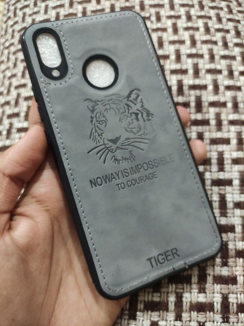 Huawei Nova 3i Soft Silicone Tiger Print Cloth Back Cover