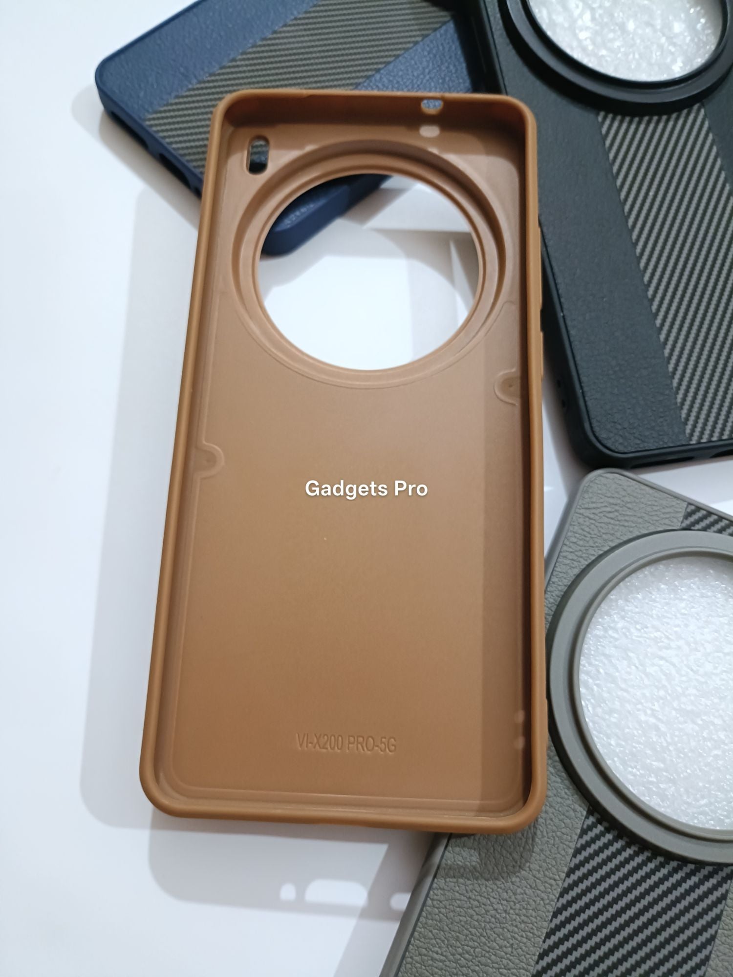 Vivo X200 Pro PU Carbon Fiber Design Back Cover
