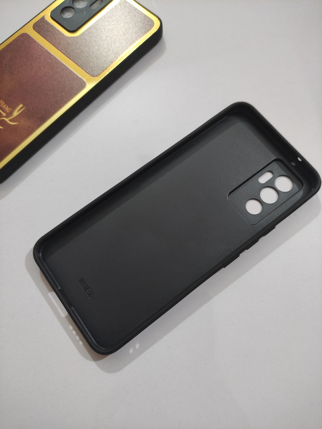 Vivo V23E PU Golden Stripe Design Back Cover