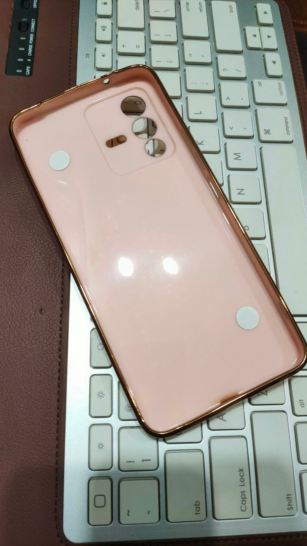 Vivo_V23 Fancy Chain Soft Silicone Chrome Back Cover