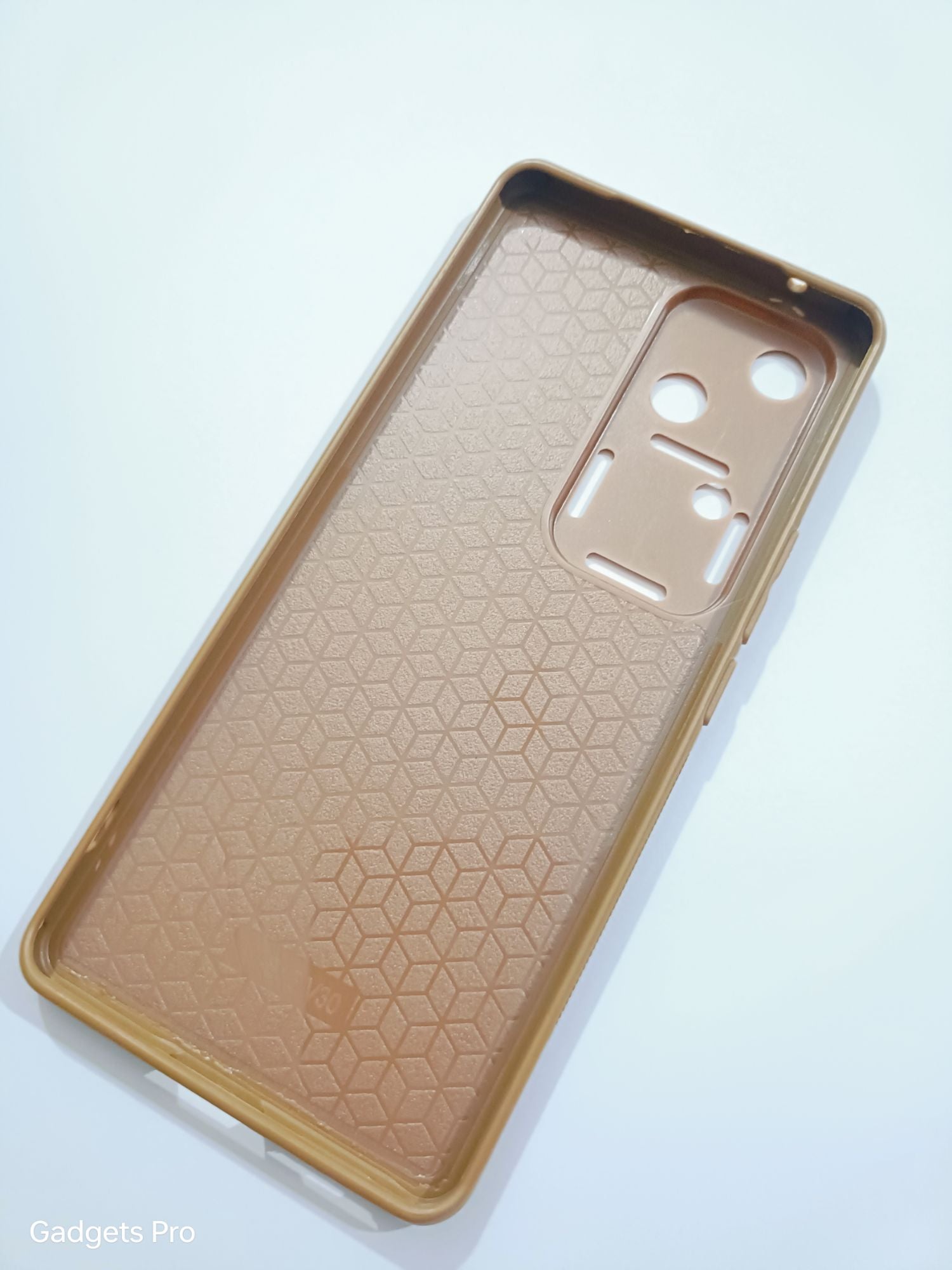 Vivo V30 5G Premium Quality Embroidery Polo Design Back cover