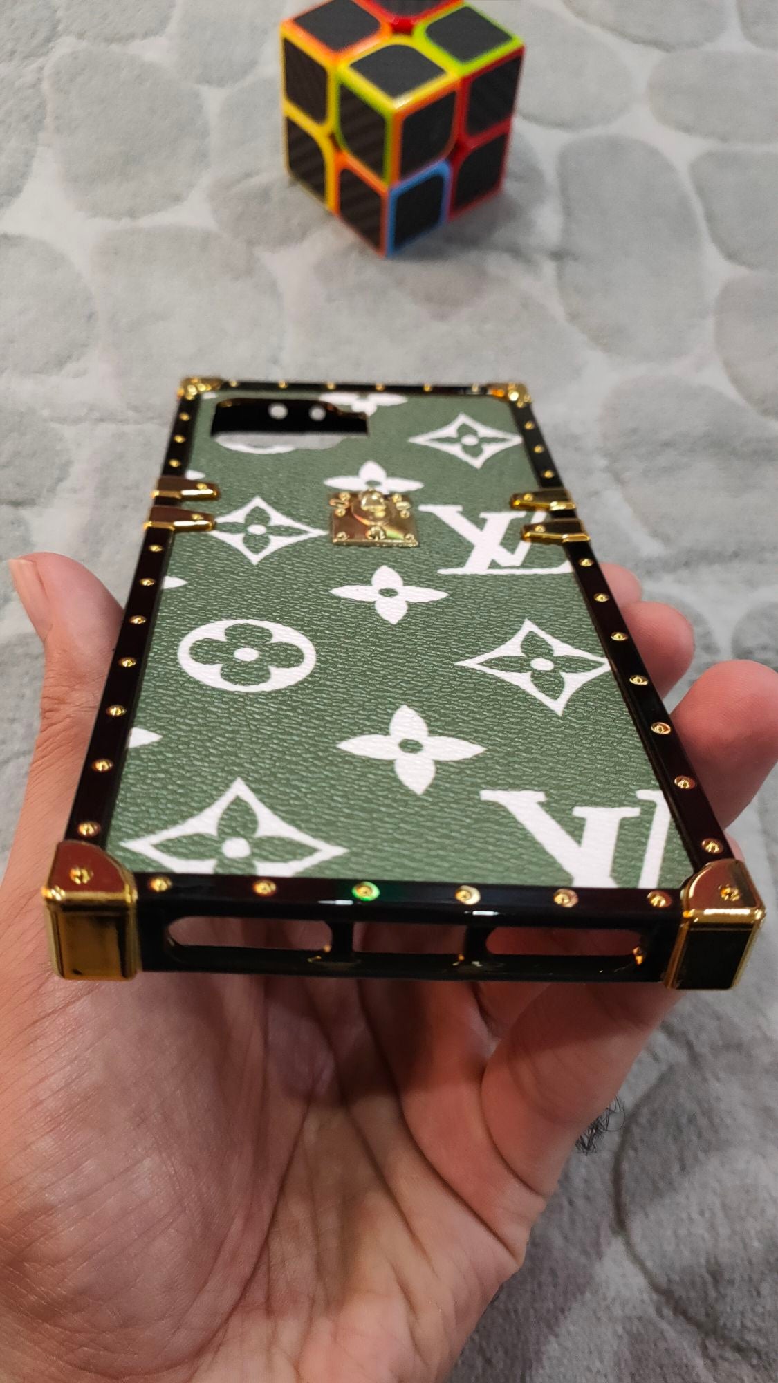 Oppo F17/F17 Pro Louis Vuitton Golden Fancy Back Cover