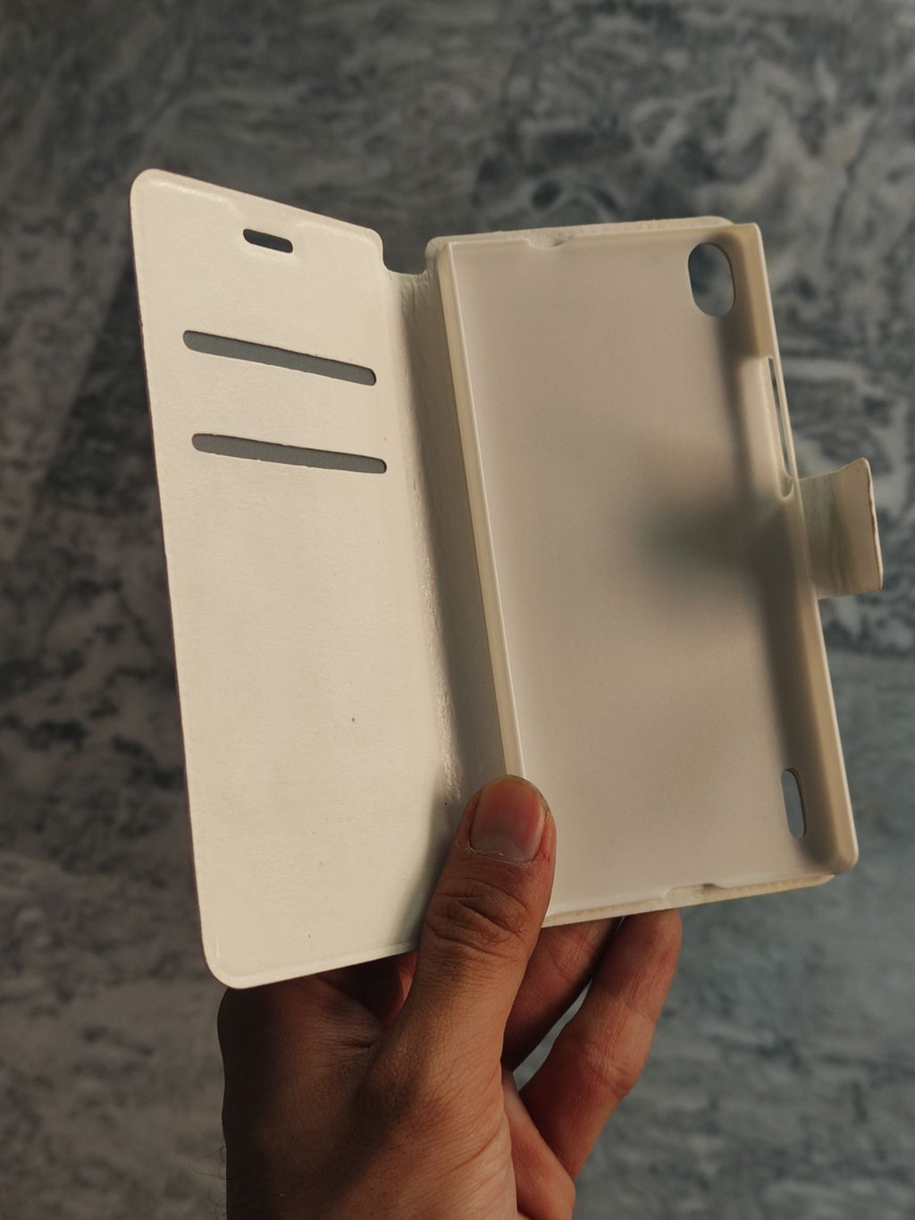 Huawei Ascend P7 Premium Quality White Leather Flip cover