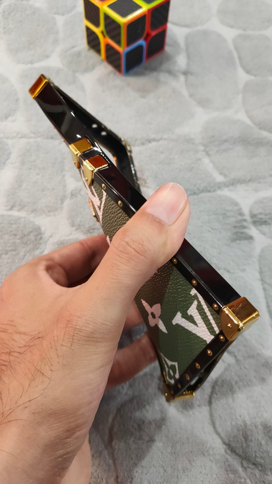Oppo F17/F17 Pro Louis Vuitton Golden Fancy Back Cover