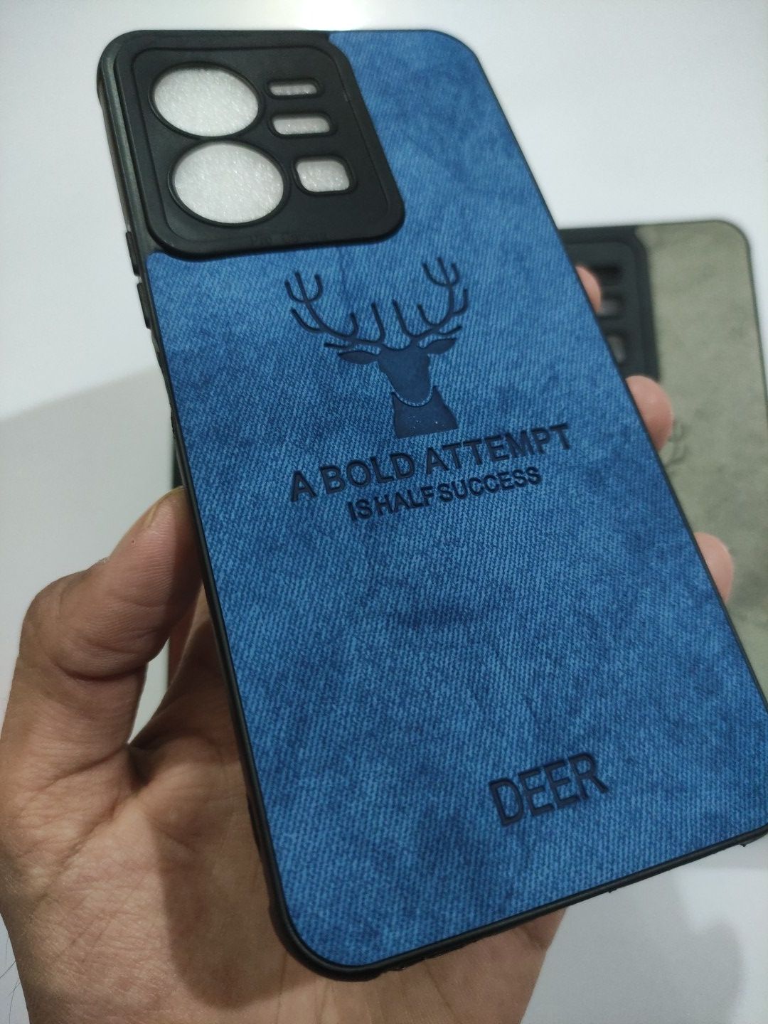 Vivo Y35 4G Soft Silicone Deer Fabric Back Cover