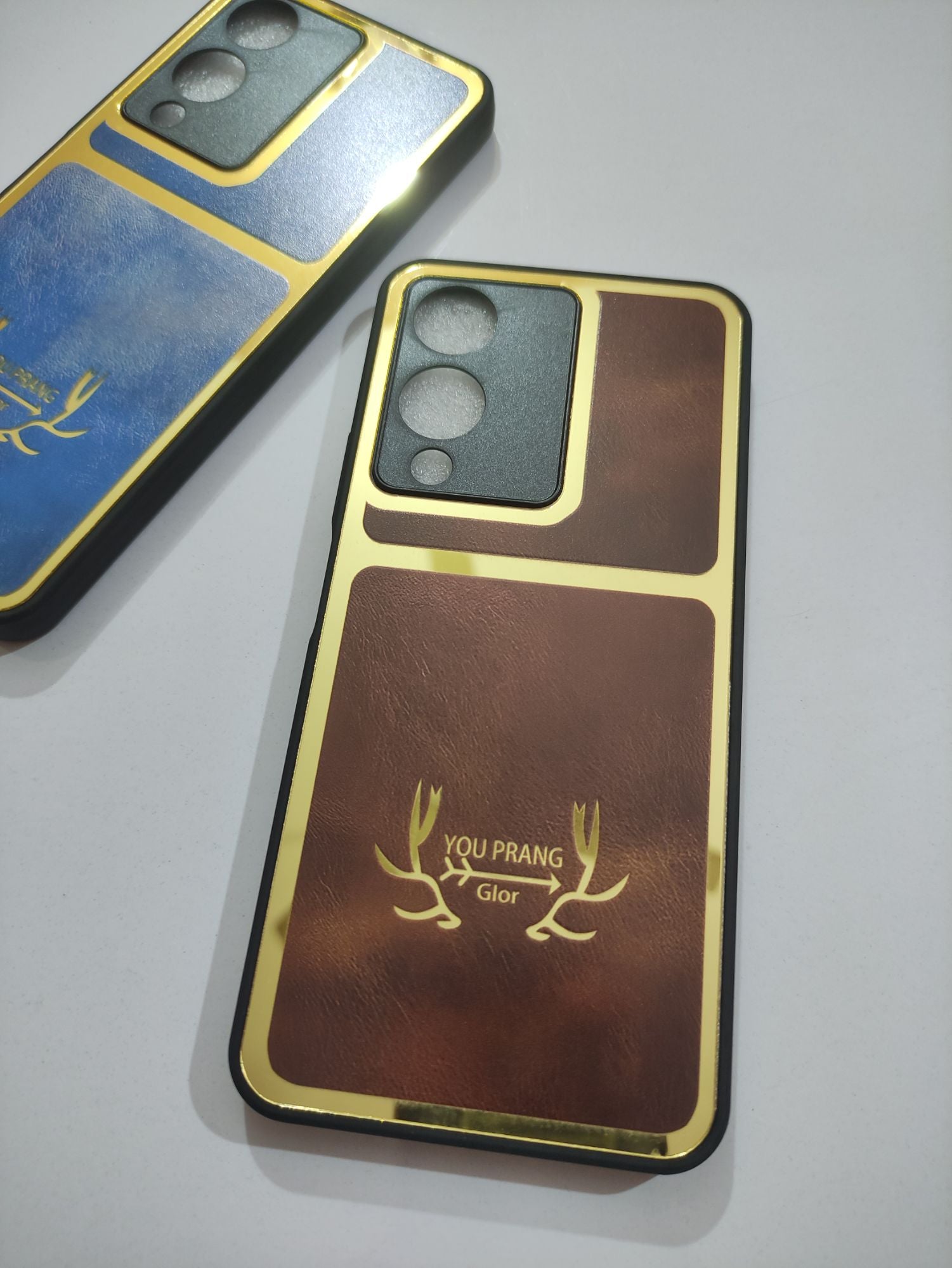 Vivo Y17S 4G PU Golden Stripe Design Back Cover