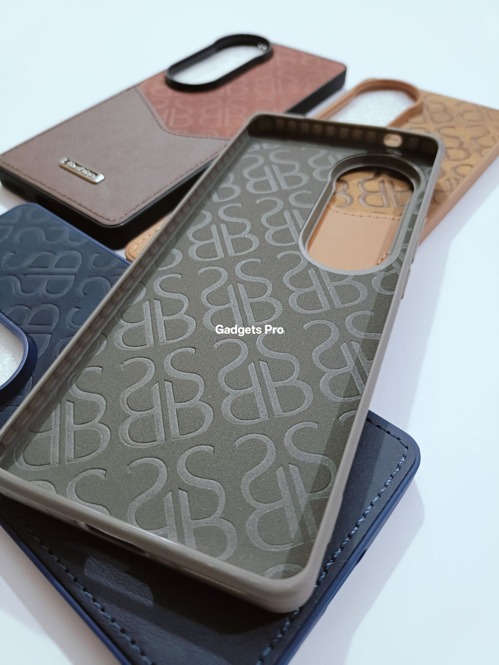 Vivo V40 Soft Leather Design PU Cover with Back Pocket