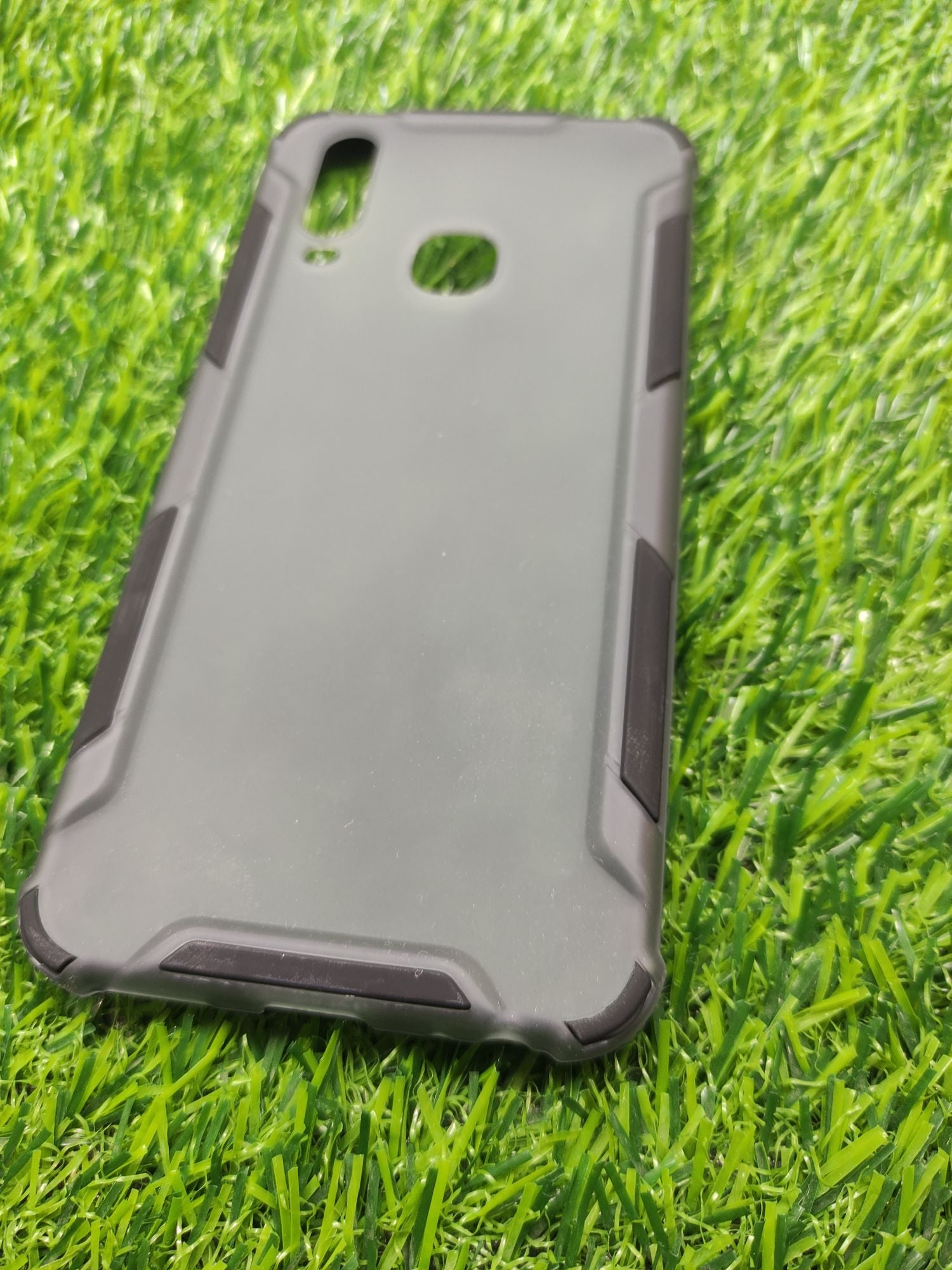 Vivo_Y15/Y17 Matt Shockproof Corner Protection back cover